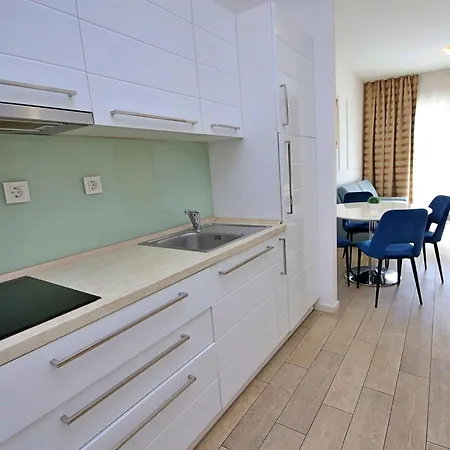 Апартаменты Perla Resort-3 By Interhome